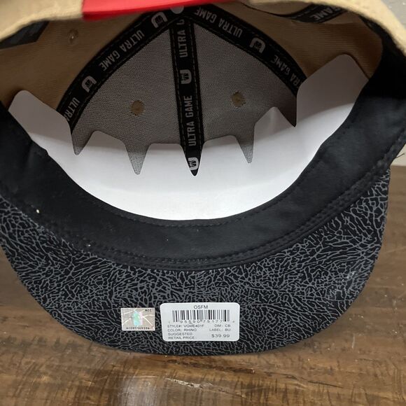 CHICAGO BULLS SNAPBACK HAT Tan Brown Flat Bill Script Logo Ultra Game Men NWT - Picture 6 of 7